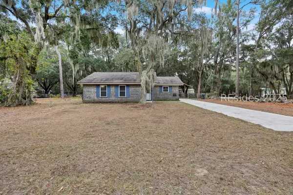 101 Saxonville Road, St Helena Island, SC 29920
