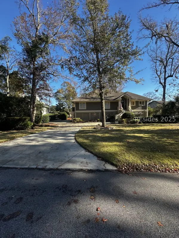 11 Brassie Court, Hilton Head Island, SC 29928