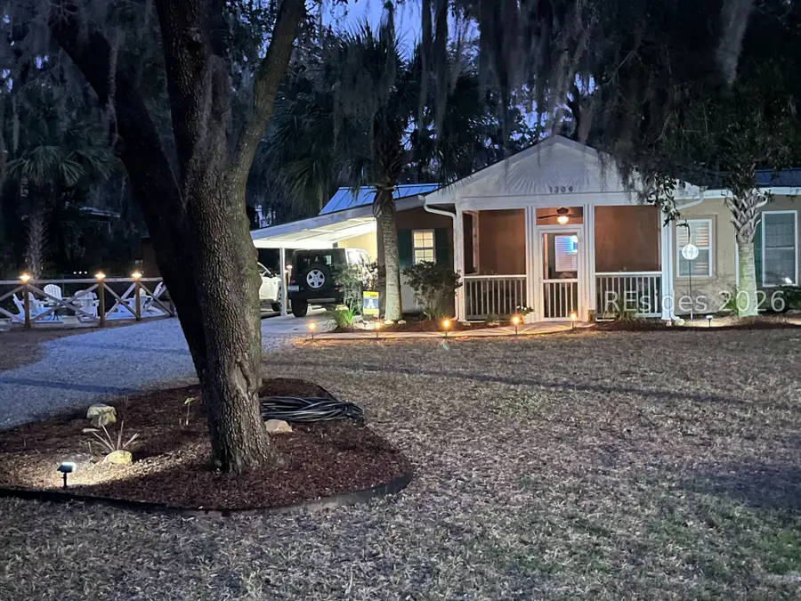 1309 Newcastle Street, Beaufort, SC 29902 - #3