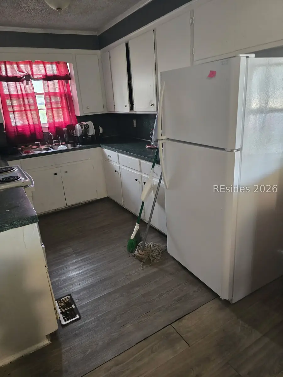 1021 E Scarlett Lane, Florence, SC 29505 - #3