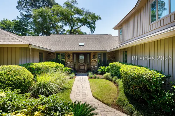 5 Palmetto Place, Hilton Head Island, SC 29928