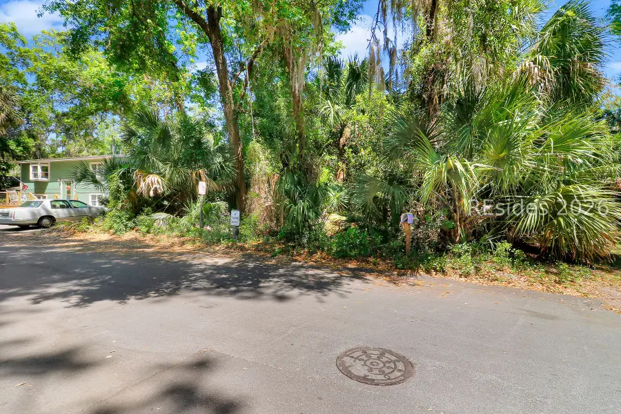 5 Dove Street, Hilton Head Island, SC 29928 - #3