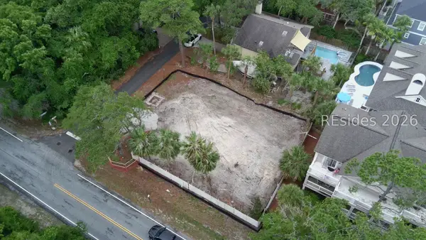 12 Flamingo Street, Hilton Head Island, SC 29928