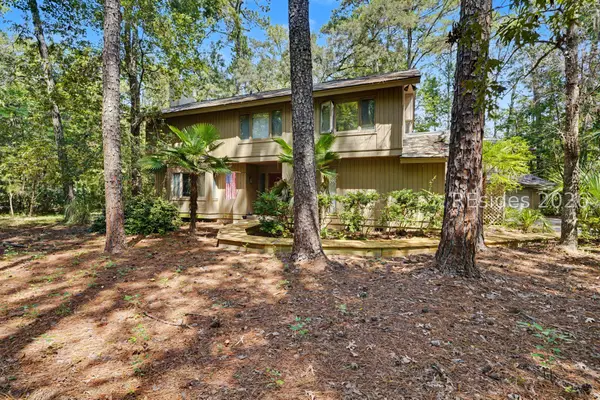 2 Deerfield Road, Hilton Head Island, SC 29926