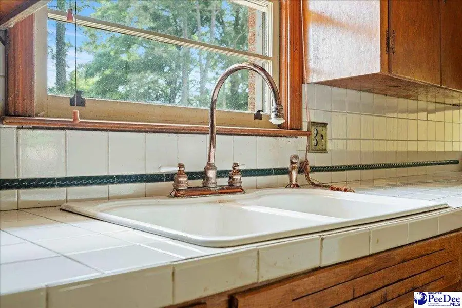 410 N Salem Dr, Florence, SC 29506 - Image #2