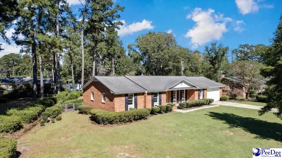 203 Martha Law Dr, Lake City, SC 29560 - Image #2