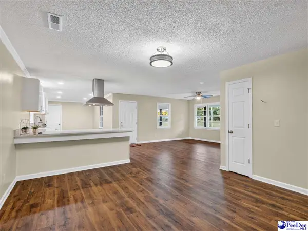 1526 Ebenezer Rd, Darlington, SC 29532