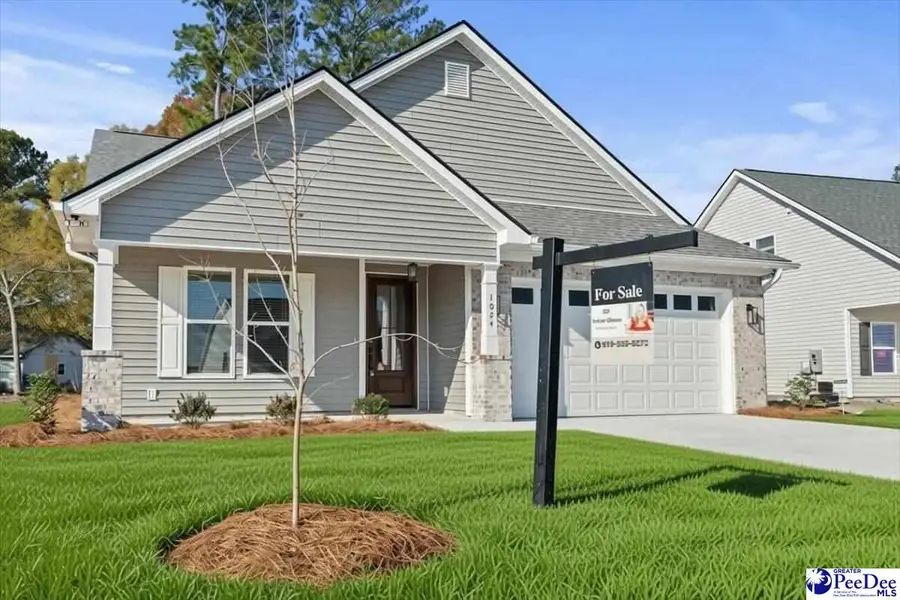 1024 Wessex Dr, Florence, SC 29501 - Image #3