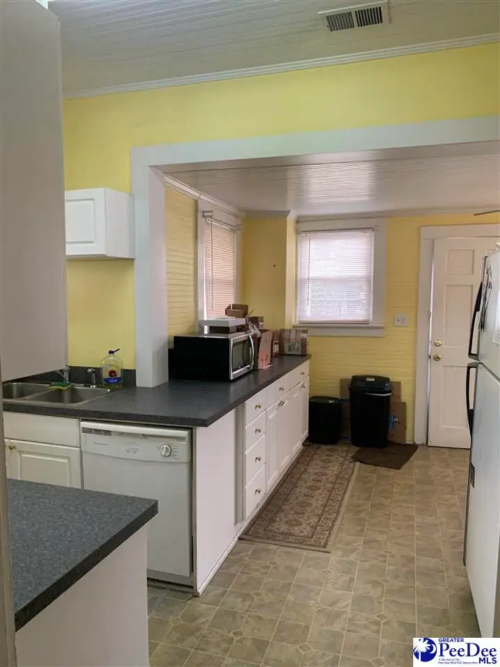 111 S Spain, Darlington, SC 29532 - Image #3