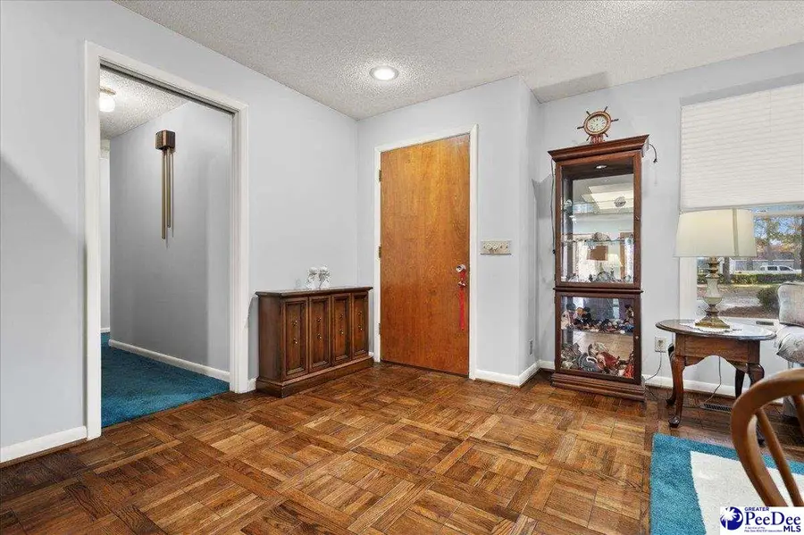 3903 Lake Oakdale Dr, Florence, SC 29501 - Image #3