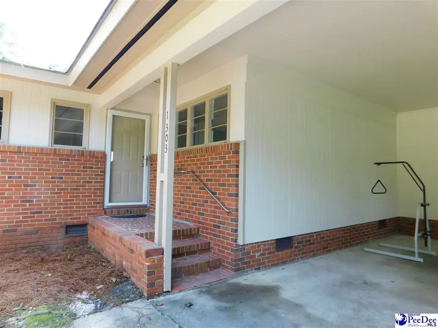 1303 Franklin Avenue, Laurinburg, NC 28352 - #3