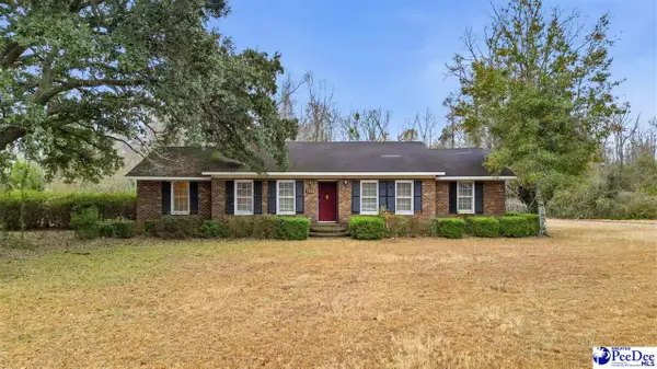 1359 Woodland Dr, Kingstree, SC 29556