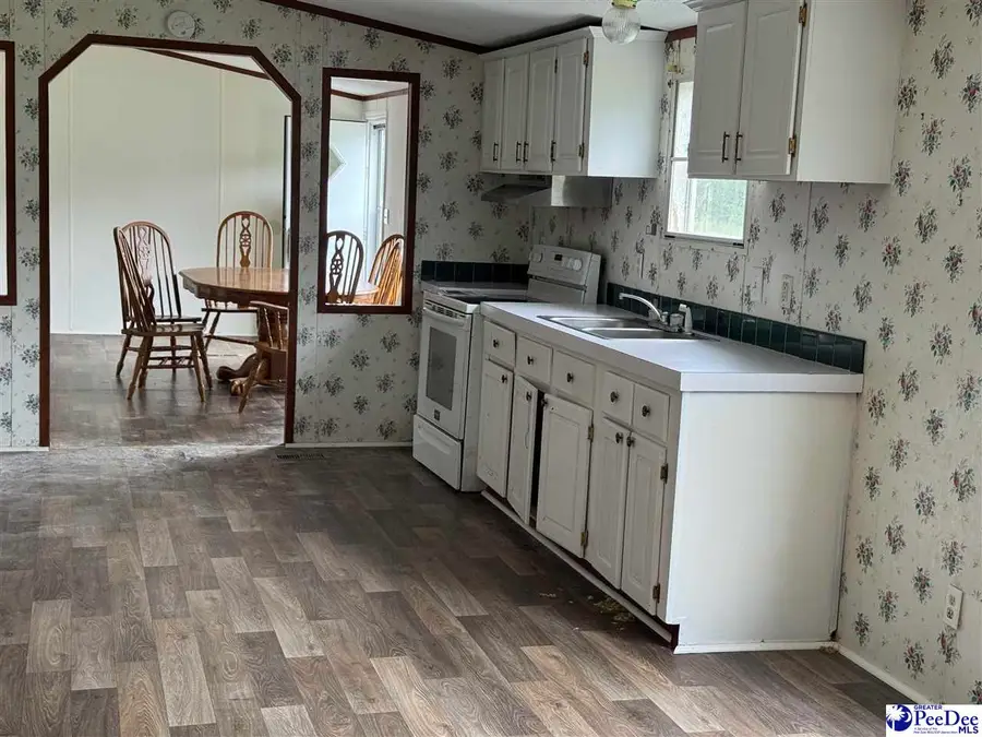 404 Jamestown Ave, Darlington, SC 29532 - Image #2