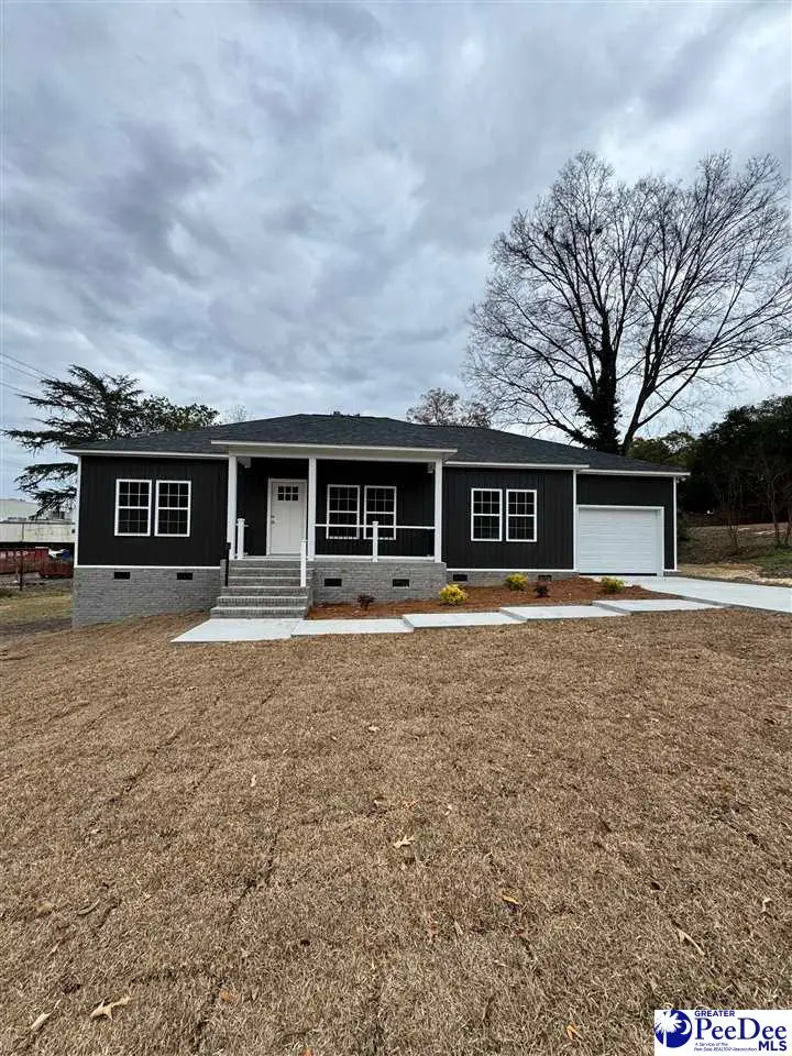 421 Kenwood Avenue, Hartsville, SC 29550 - Image #1