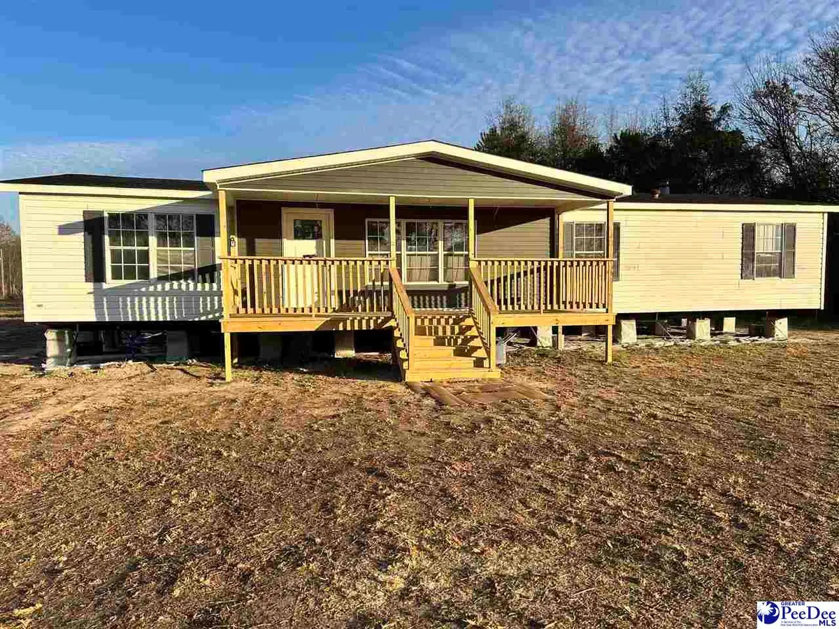 1542 E Carolina Ave, Hartsville, SC 29550 - Image #1