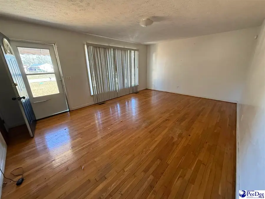 601 Grace Street, Bennettsville, SC 29512 - Image #3