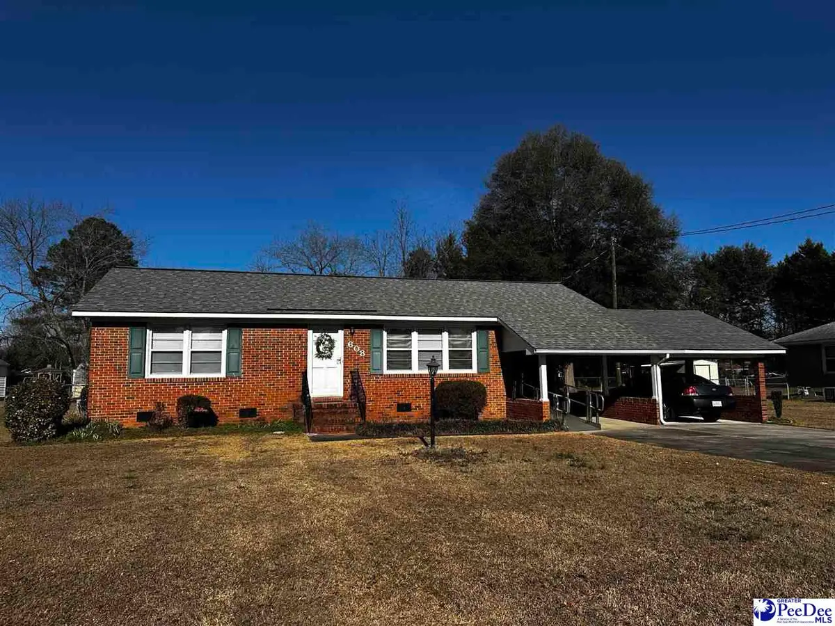608 Diane Dr, Cheraw, SC 29520 - Image #1