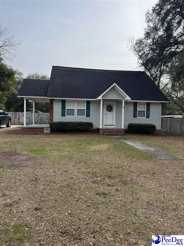 812 4th Ave, Kingstree, SC 29556-2808