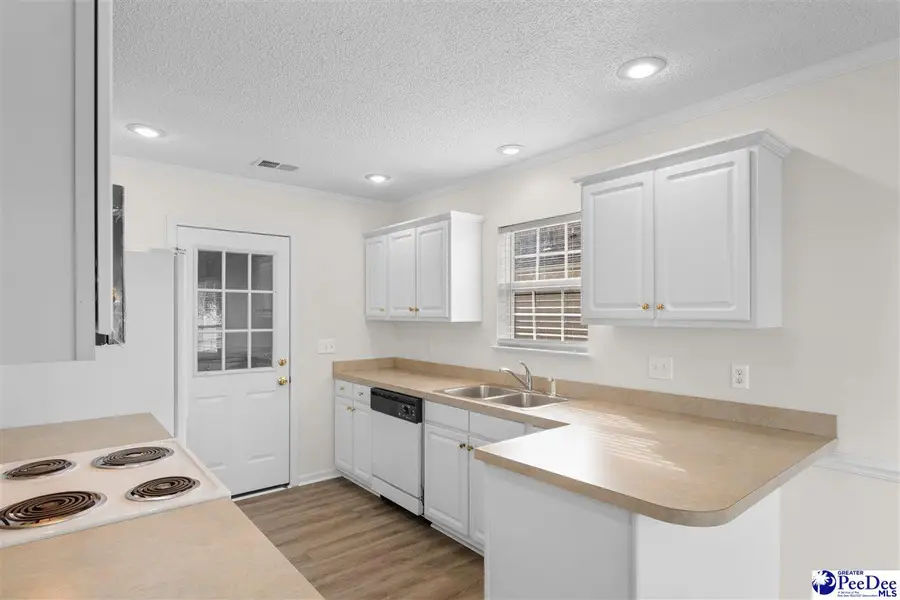 3821 Ashwood Ln., Florence, SC 29501-5814 - #3