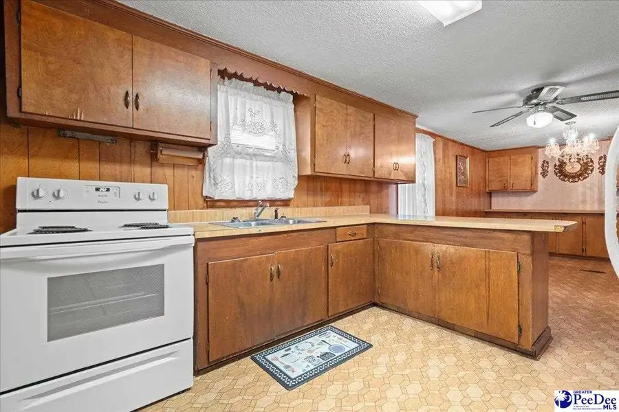 2427 N Matthews Road, Scranton, SC 29591 - #3