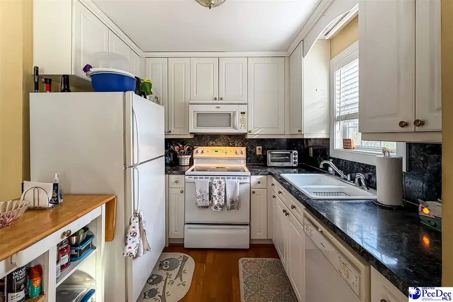 1808 Taylor Ct, Florence, SC 29501 - #2