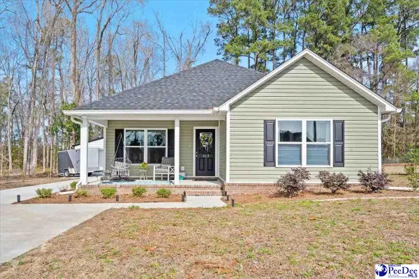 313 W Coleman Ave, Pamplico, SC 29583