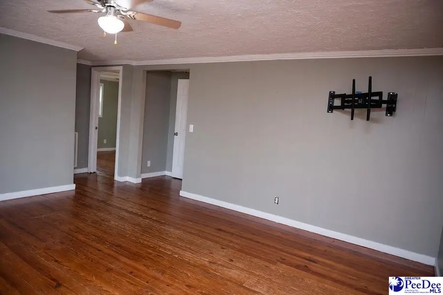 1236 Kelly Dr, Darlington, SC 29540 - #3