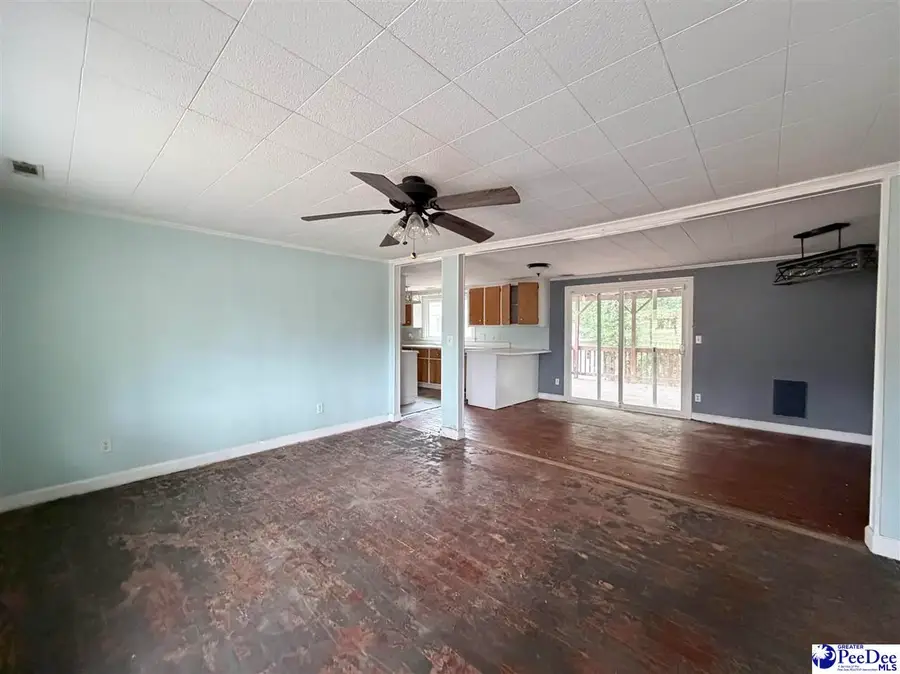 405 E 1st Avenue, Lake View, SC 29565 - #3
