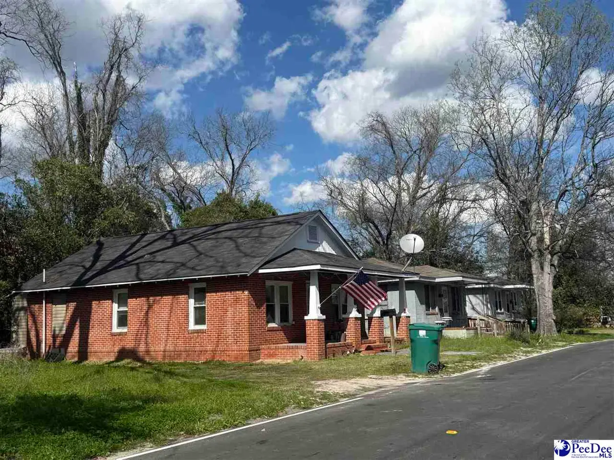 116/122/124/126 Godfrey St, Cheraw, SC 29520 - #1