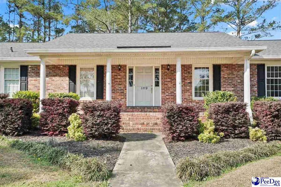 109 Mason Dr, Cheraw, SC 29520 - #2