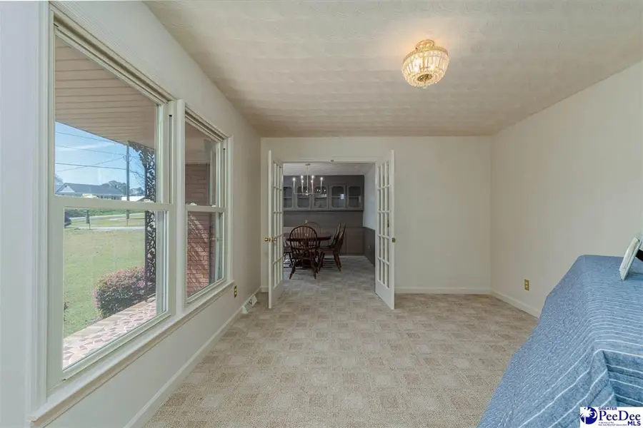 4211 Middendorf Rd, Hartsville, SC 29550 - #3