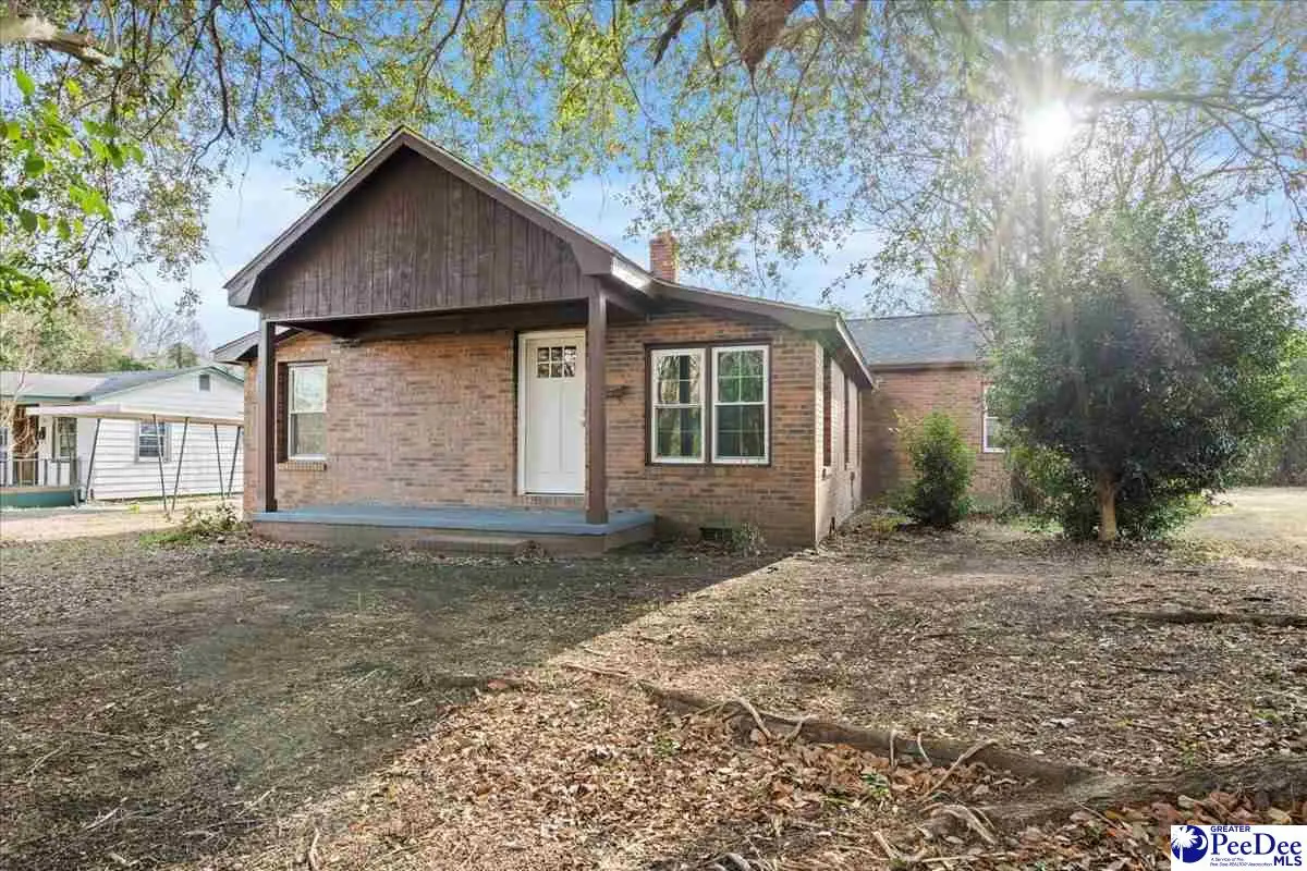 32 Roddy St, Cheraw, SC 29520 - #1