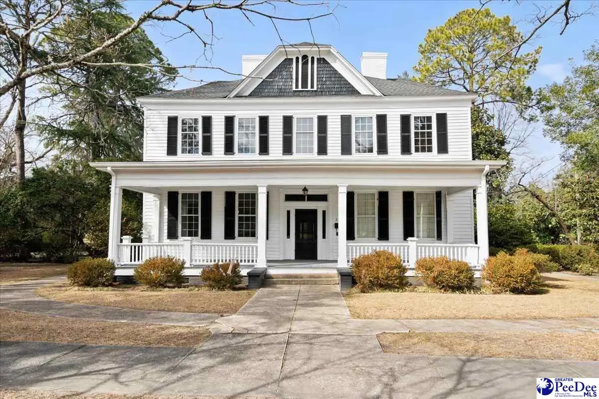 310 Kershaw St, Cheraw, SC 29520 - #1