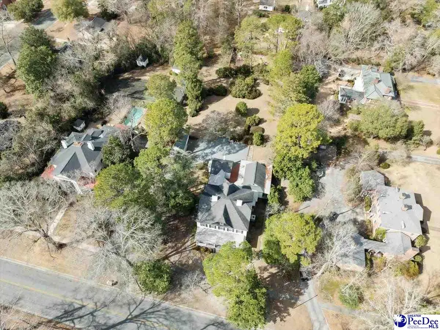 310 Kershaw St, Cheraw, SC 29520 - #2