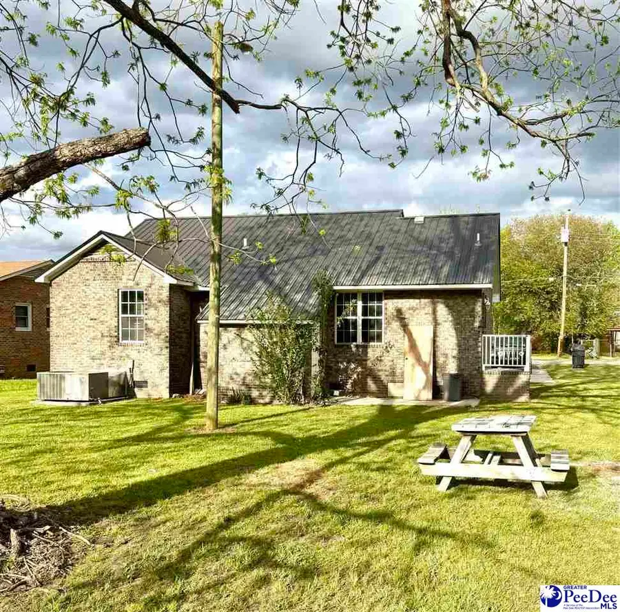 806 Cooper St., Marion, SC 29571-0000 - #2