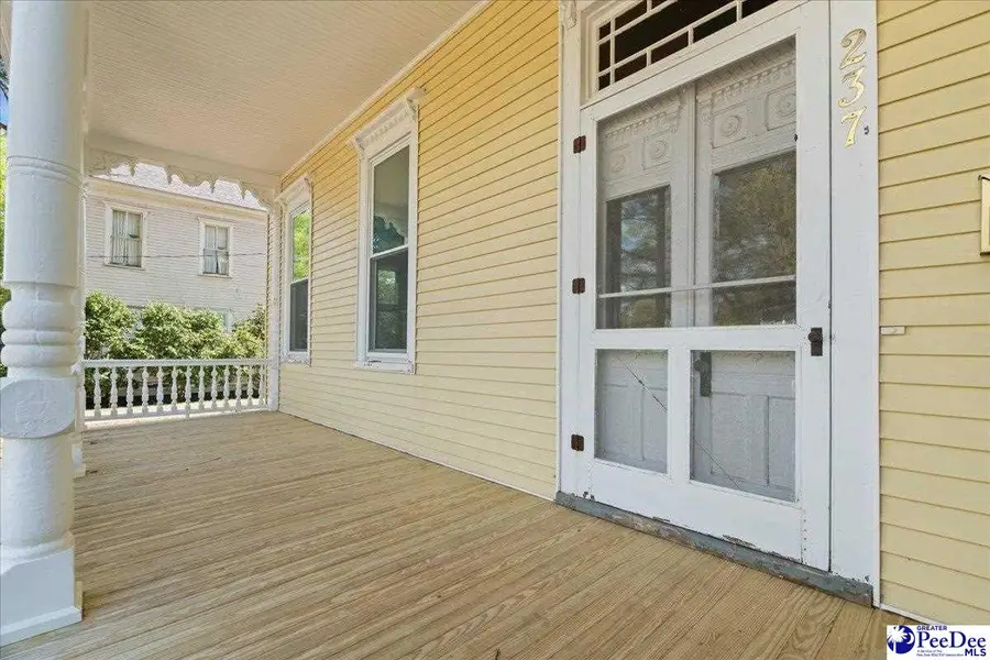 237 W Broad St, Darlington, SC 29532 - #3