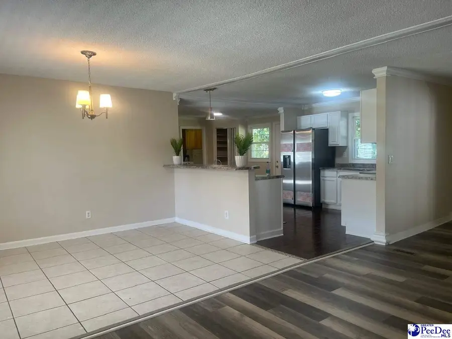 1222 Manorway Dr, Florence, SC 29501 - #3