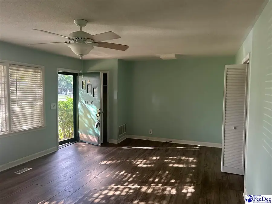 1750 St Anthony Ave, Florence, SC 29505 - #2