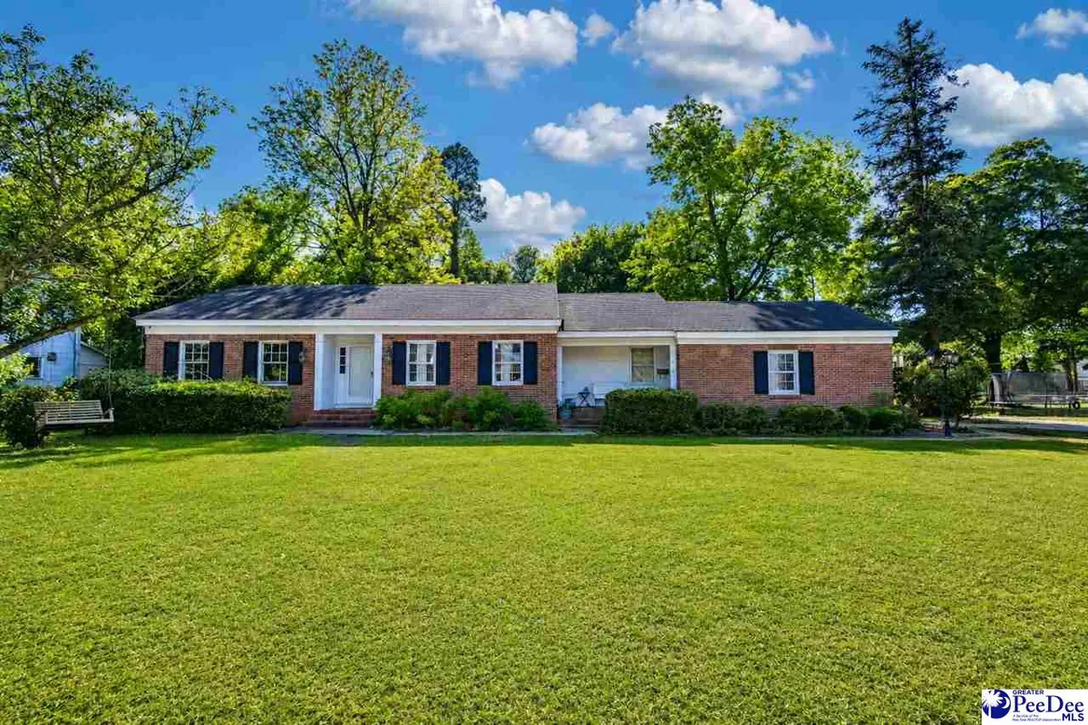 715 N Park St, Mullins, SC 29574 - #1