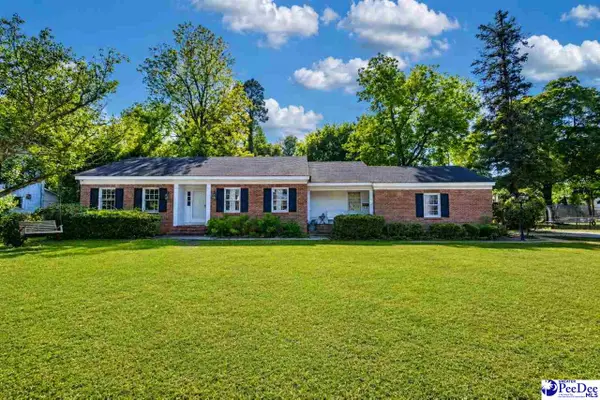 715 N Park St, Mullins, SC 29574