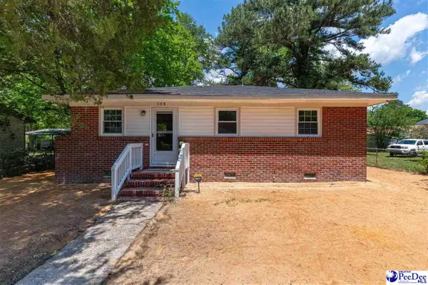 104 Harllee Dr., Darlington, SC 29532-2628