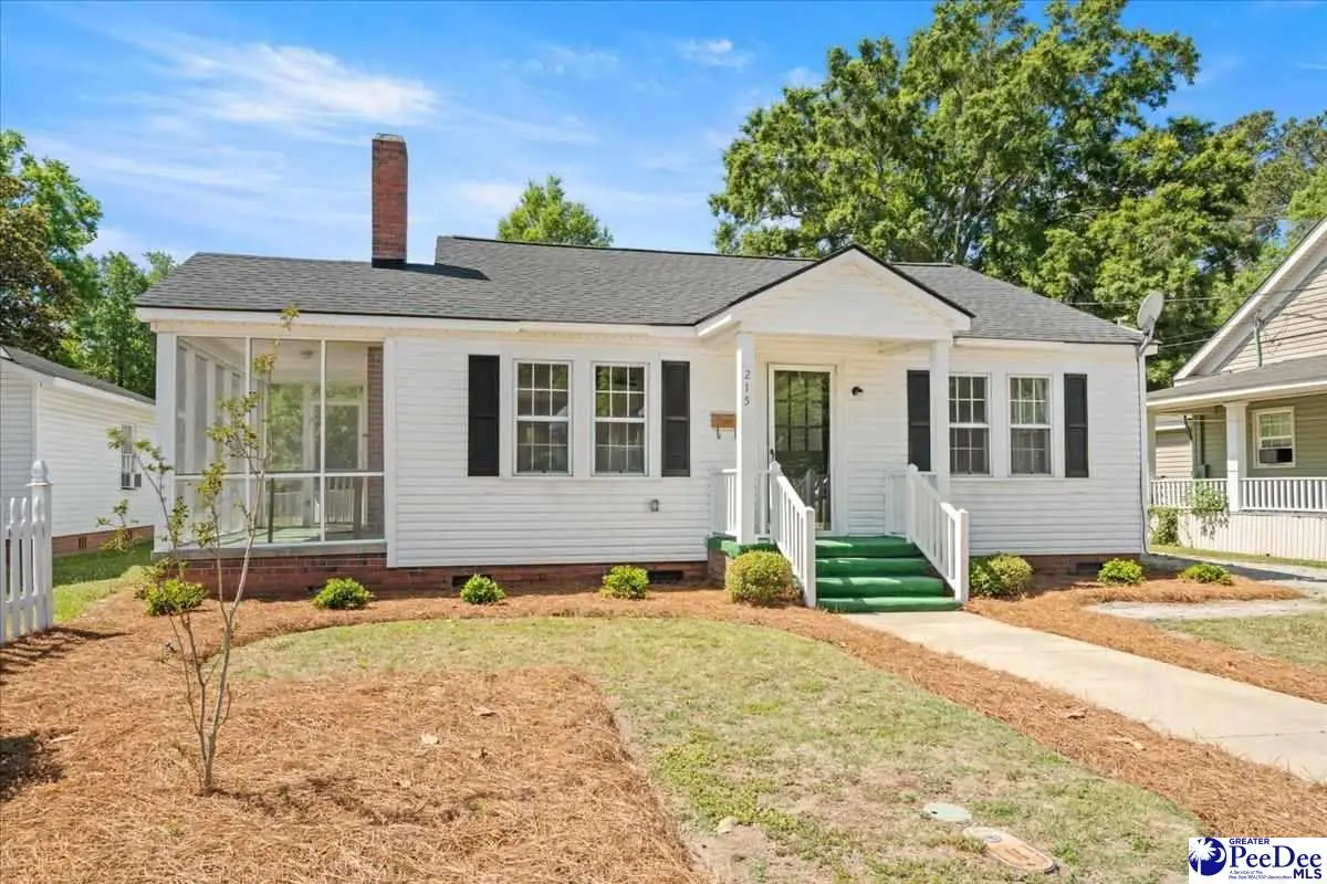 215 W Bond St, Marion, SC 29571 - #1