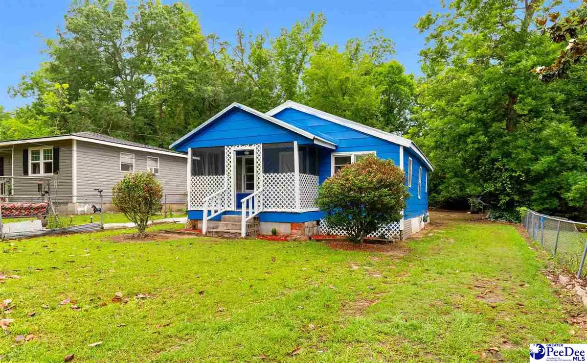 417 Madison Ave, Kingstree, SC 29556 - #1