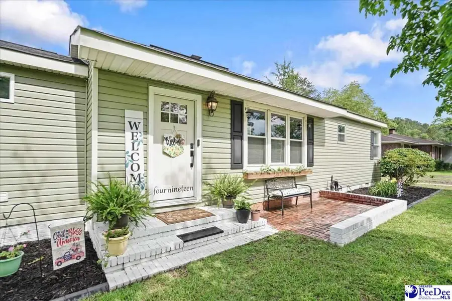 419 E Richardson Circle, Hartsville, SC 29550 - #2