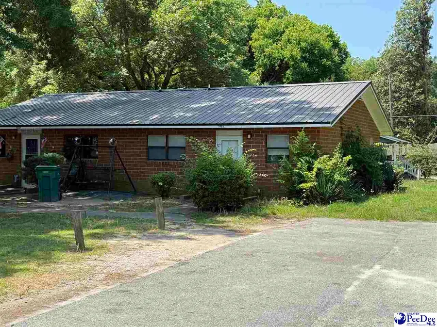 104 Raley St, Cheraw, SC 29520 - #3