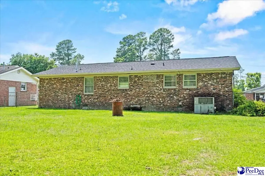 1012 Poplar St, Marion, SC 29571 - #3
