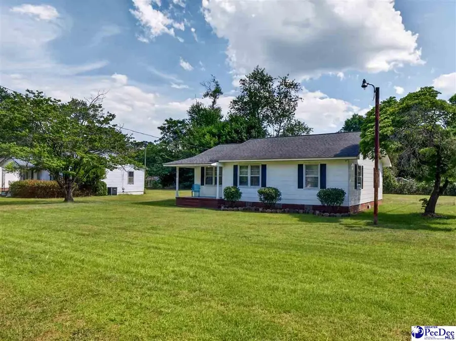 1033 E Carolina Ave, Hartsville, SC 29550-3463 - #2