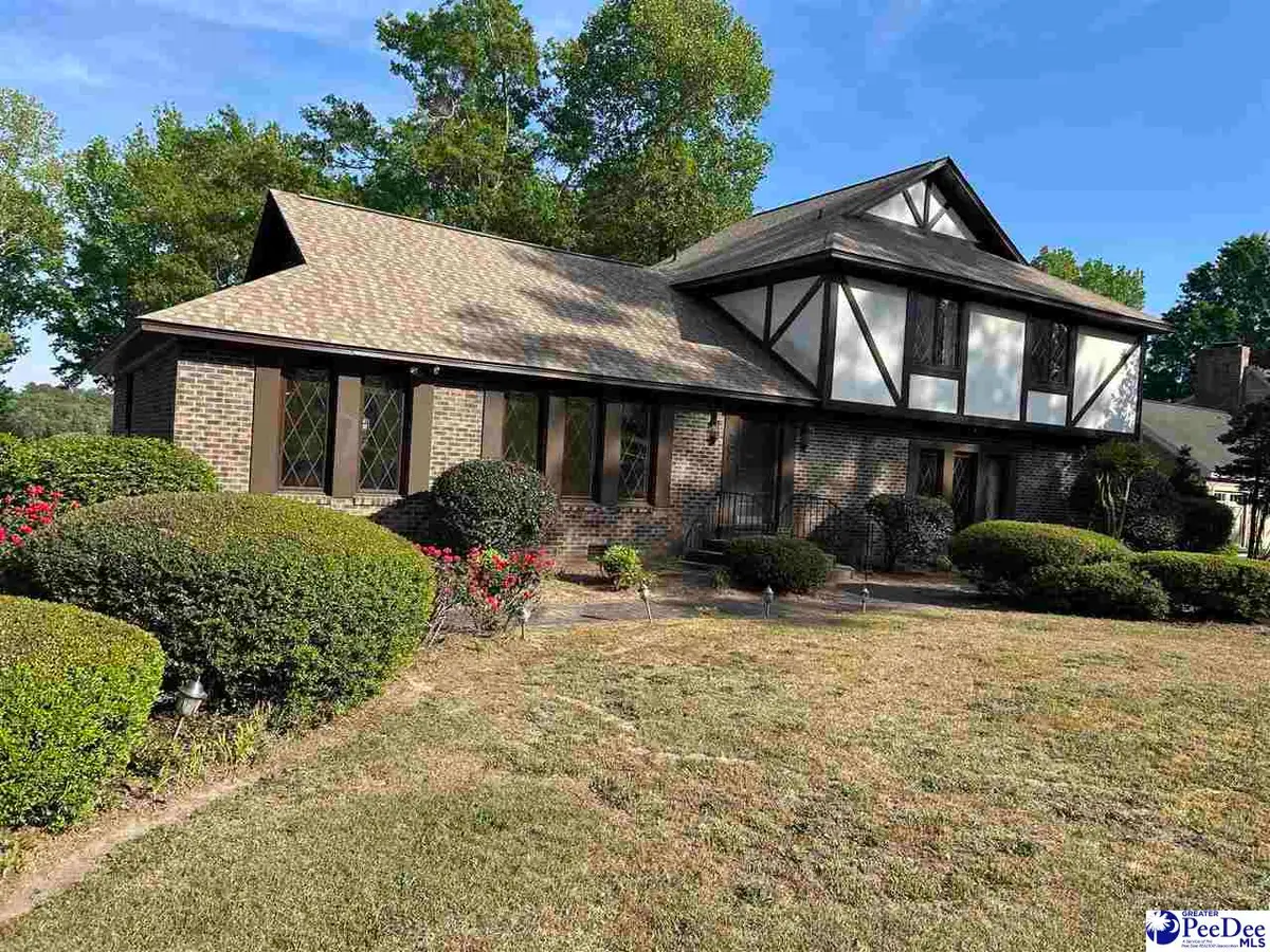 706 Lakeshore Drive, Bennettsville, SC 29512 - #1