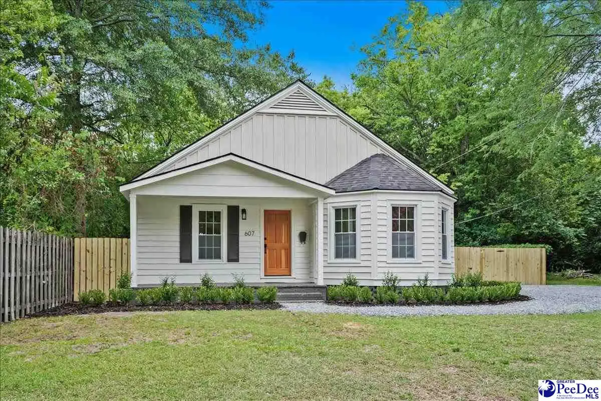 607 Church Street, Cheraw, SC 29520 - #1