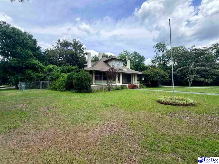 601 E Washington Street, Dillon, SC 29536 - #3